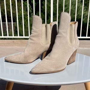 Kendall + Kylie Finley Light Natural Suede Boots